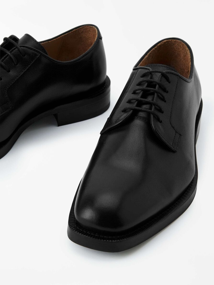 Sonist - Shoe